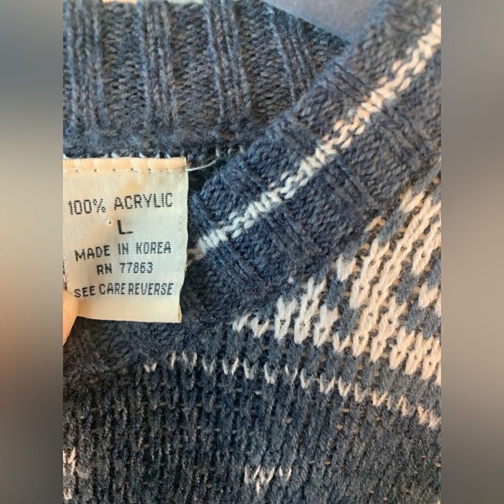 Bugle Boy Vintage blue and white sweater size L - Picture 3 of 8